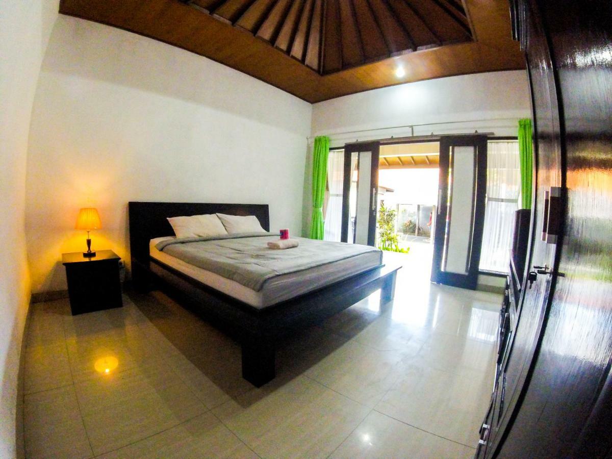 Widi Homestay Canggu Exteriör bild